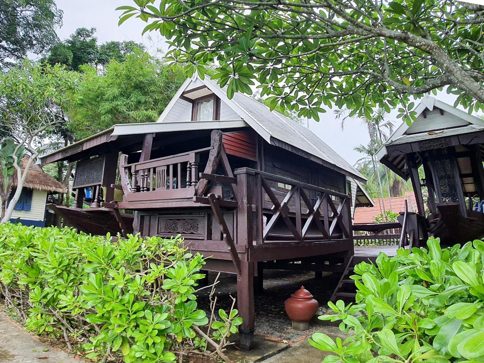 Baan Thong Ching Resort Khanom Esterno foto