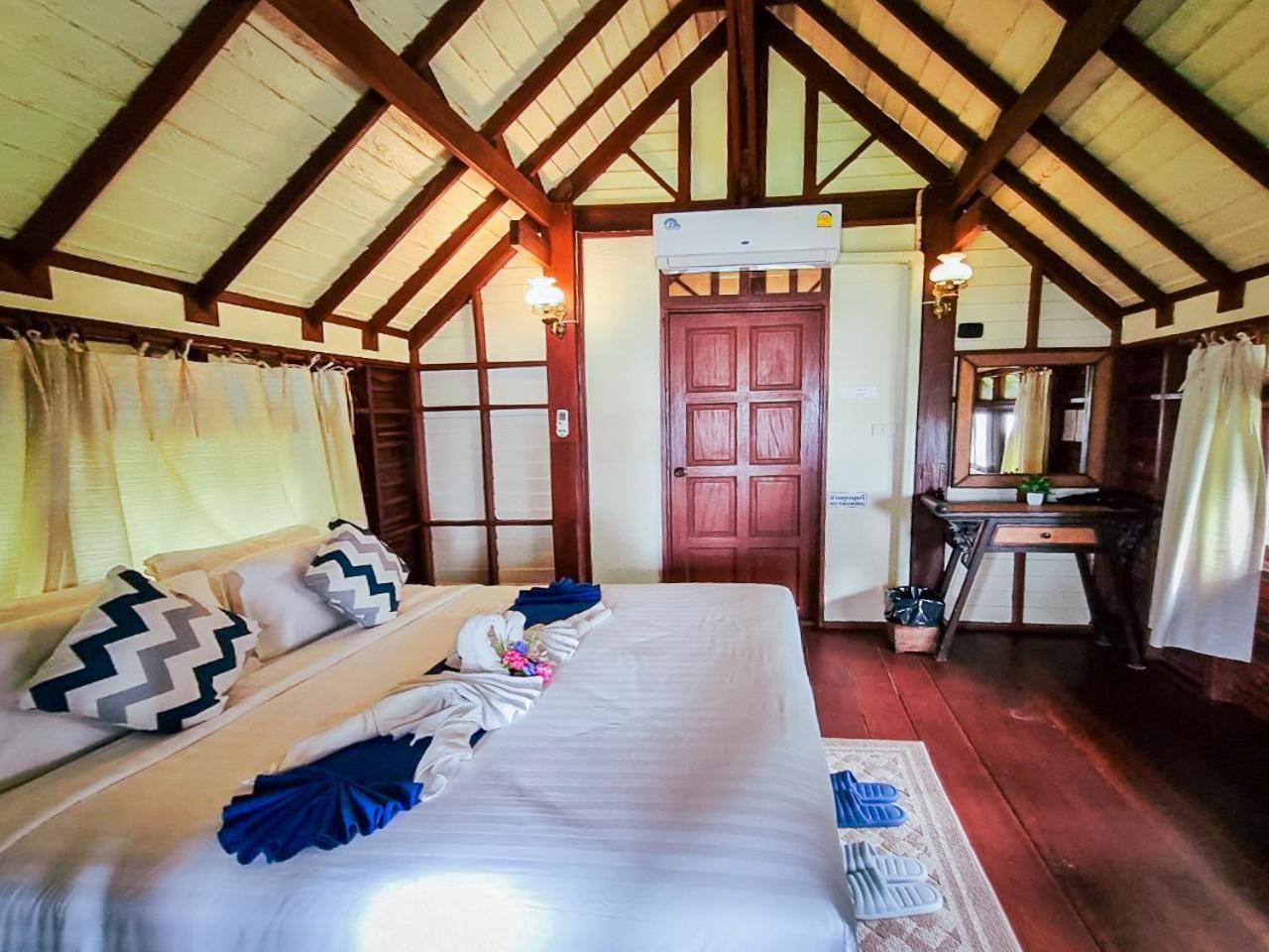 Baan Thong Ching Resort Khanom Esterno foto